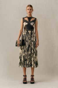 Alexander McQueen Pre-Fall 2018