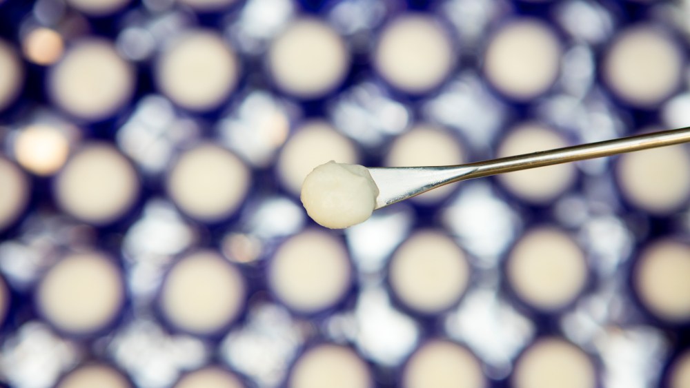 Private Investment Firm Acquires of Canadian Beauty Innovator