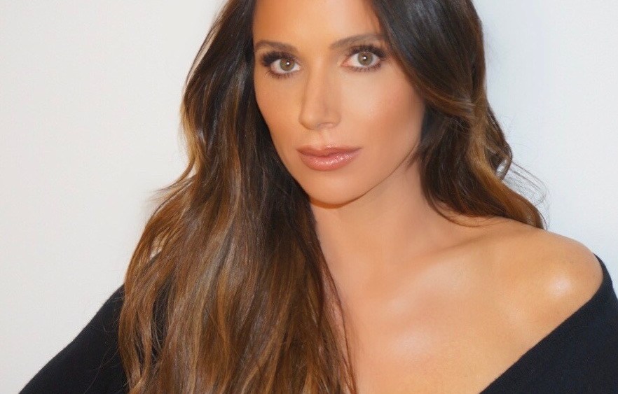 Nudestix Partners with Makeup Artist Mary Phillips