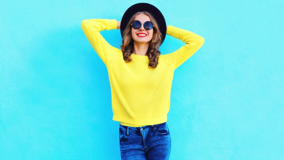 girl in yellow