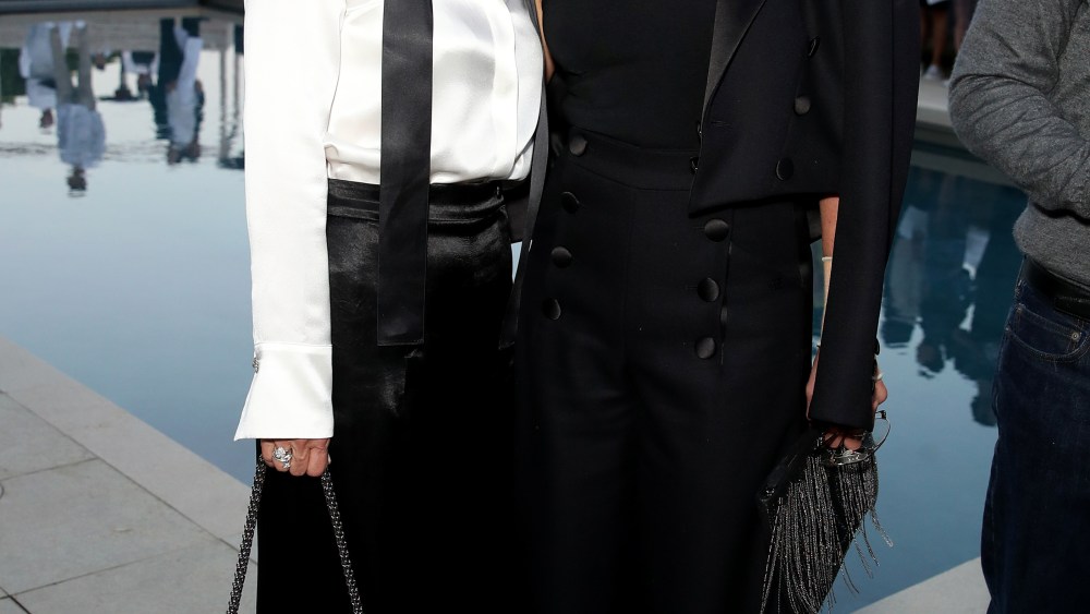 Courteney Cox and Jennifer AnistonChanel NRDC dinner, Inside, Los Angeles, USA - 02 Jun 2018