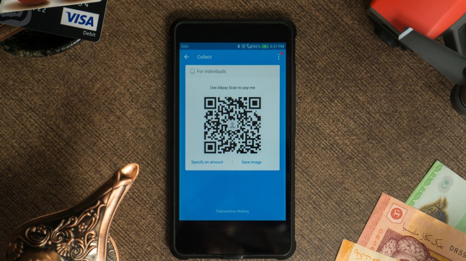 New financial rule means Alipay and WeChat Pay will forgo a source of revenue.
