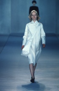 A look from Louis Vuitton Fall 1998.