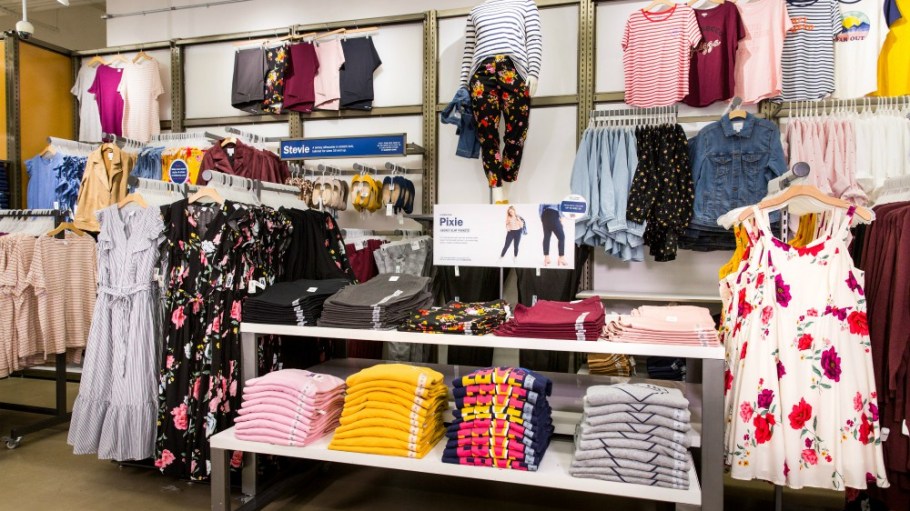 Old Navy is bringing plus sizes back into select stores.