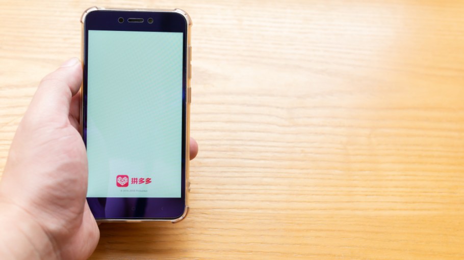 China to Probe US-Listed Pinduoduo Shopping App Over Fake Goods