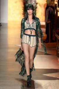 Anna Sui RTW Spring 2019