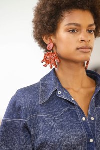 Details at Chloé RTW Spring 2019