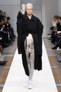 Commes Des Garcons RTW Spring 2019