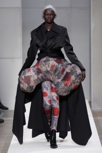 Commes Des Garcons RTW Spring 2019