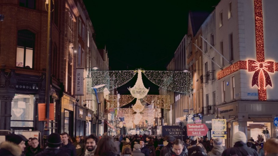 This firm says the holidays will be good but not gangbusters.