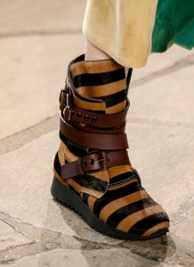 Details at Loewe RTW Spring 2019