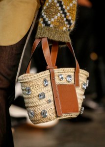 Details at Loewe RTW Spring 2019