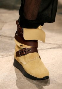 Details at Loewe RTW Spring 2019