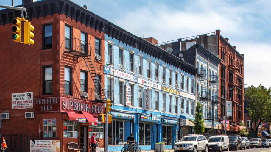 Brooklyn Shopkeepers Test a Service to Fill in Amazon's Gaps