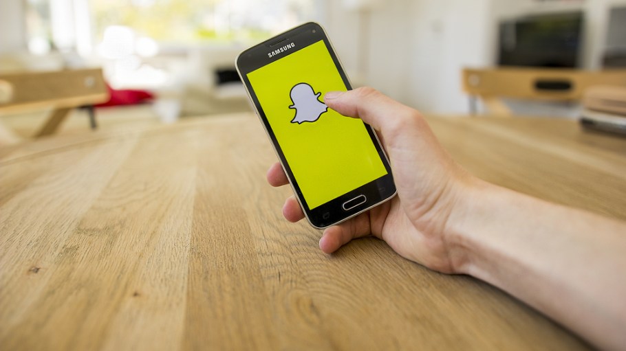 Here’s Why People Aren’t Shopping Through Social