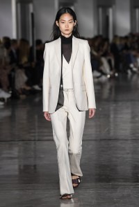 Giambattista Valli RTW Spring 2019