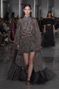 Giambattista Valli RTW Spring 2019