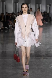 Giambattista Valli RTW Spring 2019