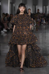 Giambattista Valli RTW Spring 2019