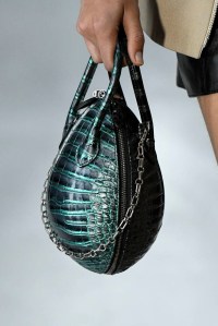 Details at Louis Vuitton RTW SS19