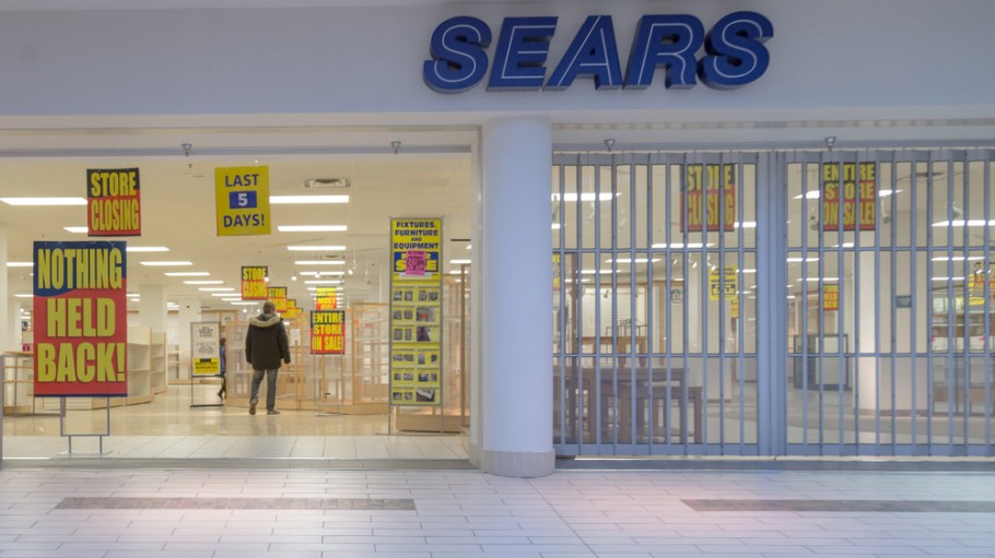 Sears to Close More Stores as Vendors Weigh Their Options