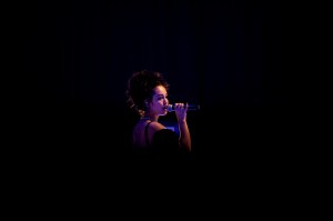Jorja Smith performing