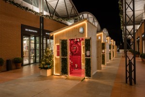 The Mall Firenze Holiday Windows 2018 in Florence