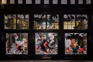 Liberty Holiday Windows 2018