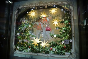 Mitsukoshi Holiday Windows 2018 in Tokyo