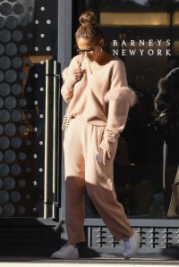 Jennifer Lopez, sally lapointe, shopping, leah remini, los angeles, celebrity style