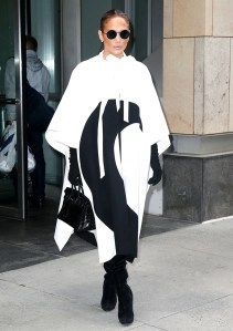 Jennifer LopezJennifer Lopez at ABC Studios, New York, USA - 12 Dec 2018Jennifer Lopez at ABC Studios in New York Wearing Valentino Cape, Shoes by Christian Louboutin, Bag by Hermes