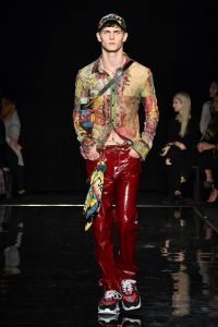 Versace Pre-Fall 2019