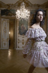 Giambattista Valli Pre-Fall 2019