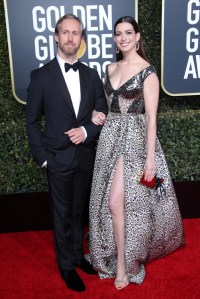 Adam Shulman and Anne Hathaway in Elie Saab, Golden Globes 2019