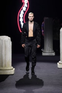 Moschino Pre-Fall 2019