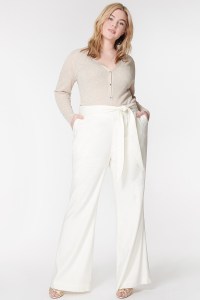 A look from Veronica Beard’s extended sizing offering.