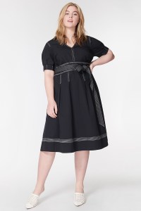 A look from Veronica Beard’s extended sizing offering.