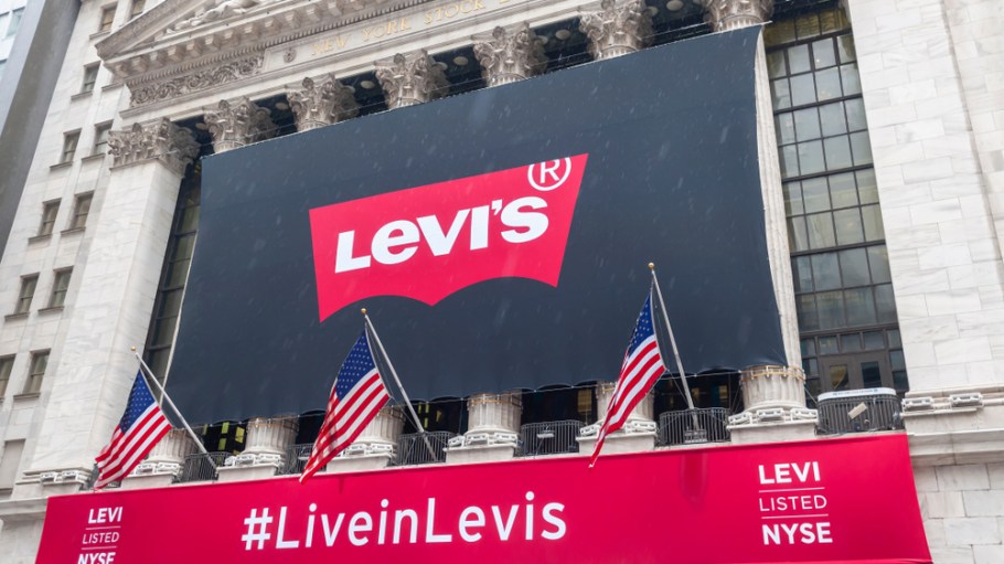 Levi Strauss Q2 earnings