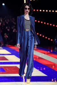 Tommy Hilfiger RTW Spring 2019