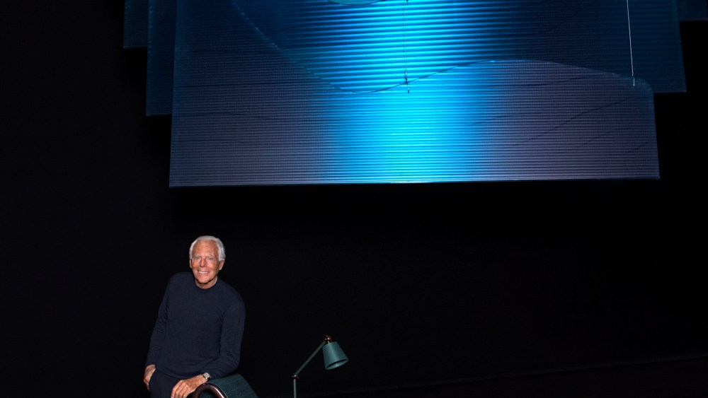 Giorgio Armani with the Onda chaise longue created for his Armani Casa collection.