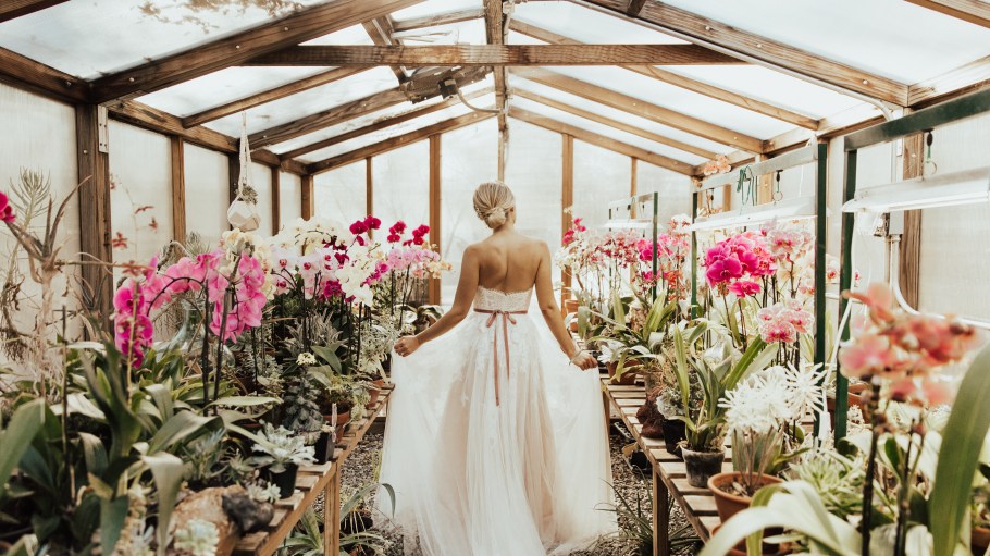 Modern Brides Defy Tradition, Personalize their Wedding Ensembles