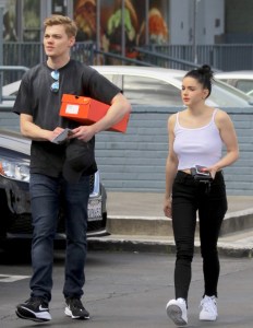 ariel winter, nike air force 1, levi meaden