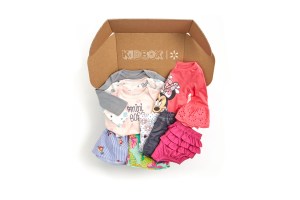 Looks from Kidbox.