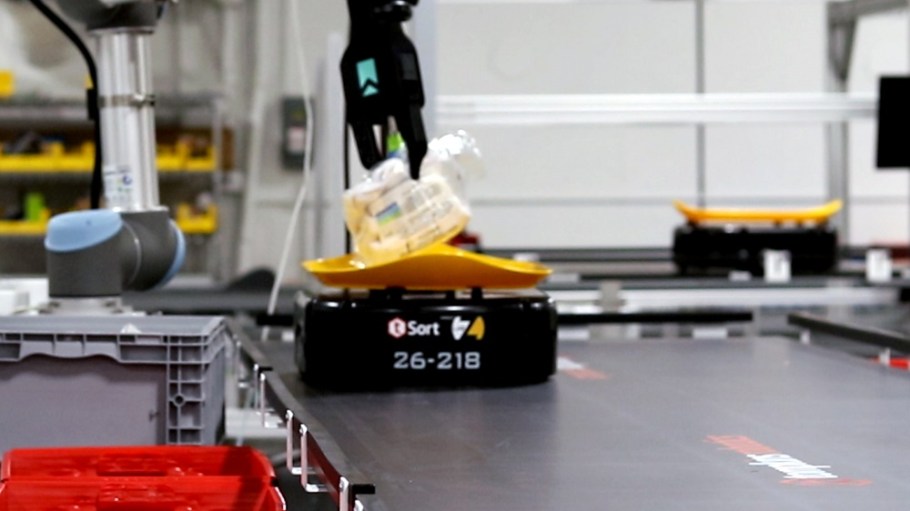 righthand robotics mobile robot sorter warehouse fulfillment automation locus robotics e-commerce