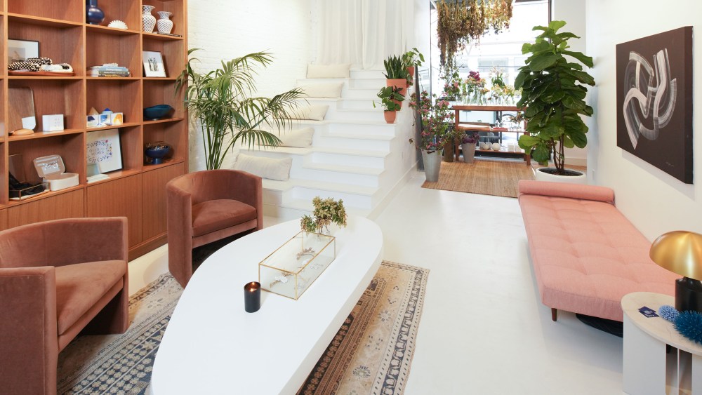 Serena Williams-backed Floravere Fulfills Brides' Wedding Dreams