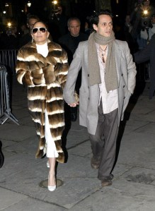 Jennifer Lopez and Marc Anthony arriving for Jennifer's very first fashion line, Sweetface Autumn/Winter 2005
SWEETFACE AUTUMN WINTER 2005 SHOW, NEW YORK FASHION WEEK, NEW YORK, AMERICA - 11 FEB 2005