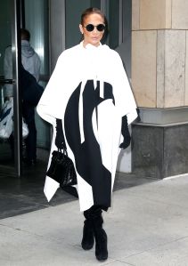 Jennifer LopezJennifer Lopez at ABC Studios, New York, USA - 12 Dec 2018Jennifer Lopez at ABC Studios in New York Wearing Valentino Cape, Shoes by Christian Louboutin, Bag by Hermes