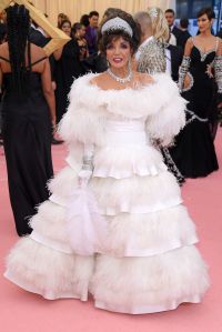 Joan Collins in Valentino ,Met Gala 2019