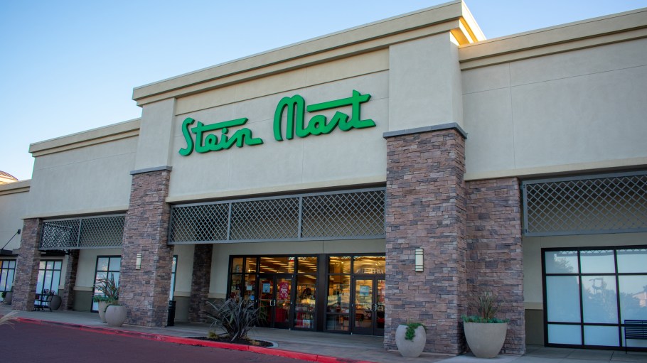 Stein Mart Amazon Hub partnership