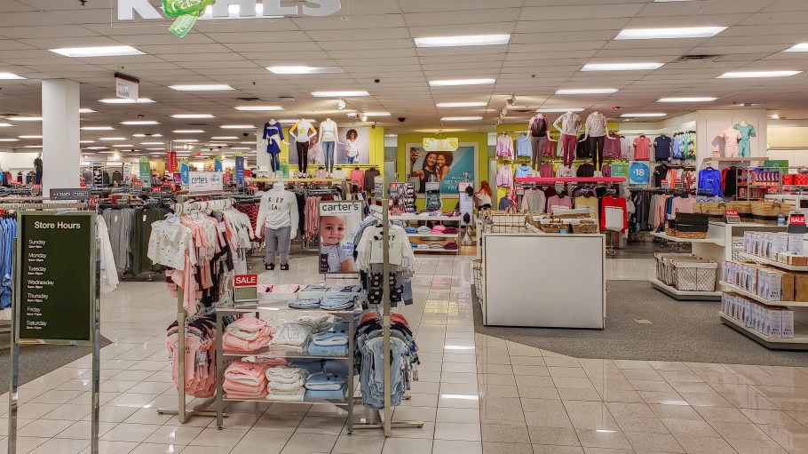 Kohl's Posts Q1 Profit Decline and Cuts Annual Guidance